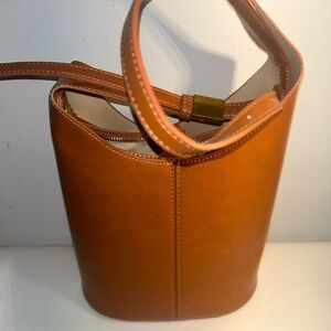 Antik Kraft Tan Leather Shoulder Bag